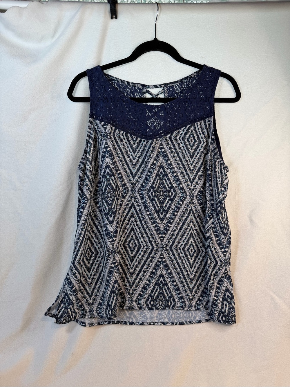 Skies Are Blue Navy and White Lace Yoke Geometric Tank Top